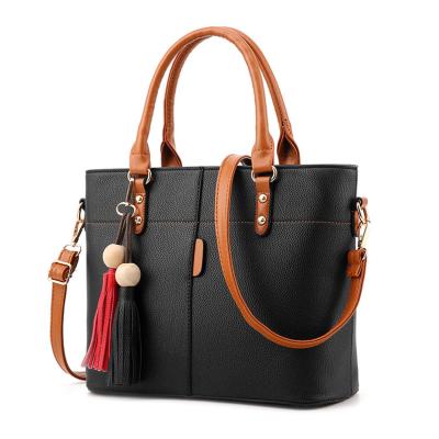 China 2018 high quality fashion tassel leather handbags for women for sale