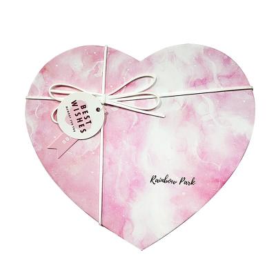 China Customized Wholesale Recyclable Logo Cardboard Gift Heart Shape Flower Box Large Pink With Bowknot for sale