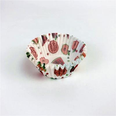 China Disposable Bakery Supplies Biodegradable Baking Cup Liners Plain Cupcakes Mold for sale