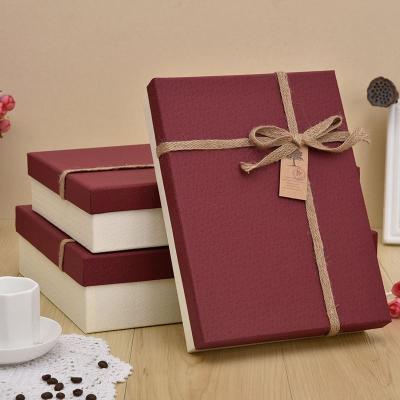 China Large Recyclable Gift Boxes With Customize Lingerie Packaging Box For Clothes for sale