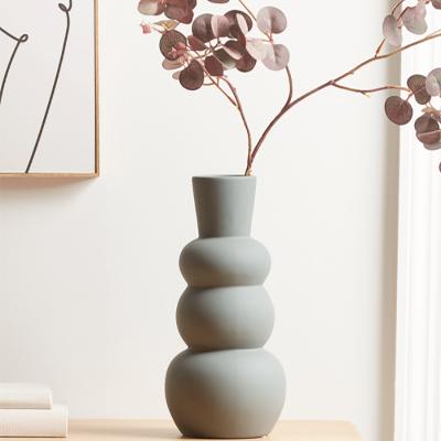 China Wholesale cheap home decor flower vase plant vases craft vases modern single design craft vase Nordic ceramic ornament flower vase for sale