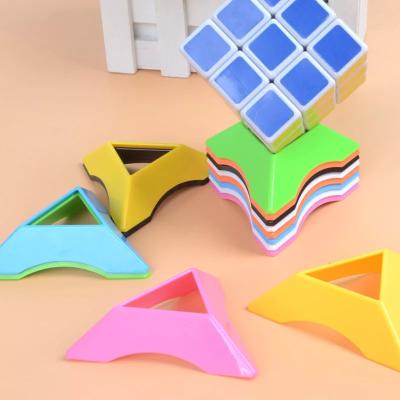 China DIY TOY Yiwu Factory direct selling low price bracket cheap colorful magic plastic triangl cube bracket cube toys for sale