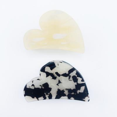 China Soft Acrylic Hair Accessories Korean Style Hair Claw Heart Shape Glitter Claw Clip Cellulose Acetate Summer Hair Claws for sale