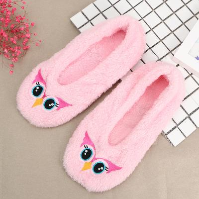 China Women Lightweight Cartoon Indoor Home Slippers Warm Soft Plush Slippers Comfortable Fur Indoor Slippers for sale