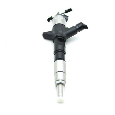 China 095000-5600 NEW DIESEL INJECTOR 1465A041 for Denso Mitsubishi L200 4D56 Euro4 39*16*7CM for sale