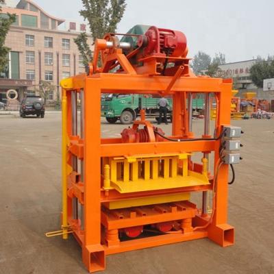 China QTJ4-40 Machinery , Concrete Hollow Block Mold Restaurant Paver Block Machine for sale