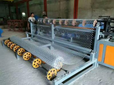 Chine machine complètement automatique de barrière de maillon de chaîne de fil de double de contrôle de PLC de largeur de 4m à vendre