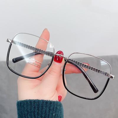 China 2022 New Fashion Trendy Glasses Anti Blue Light Eyeglasses Optical Frames Glasses For Women for sale