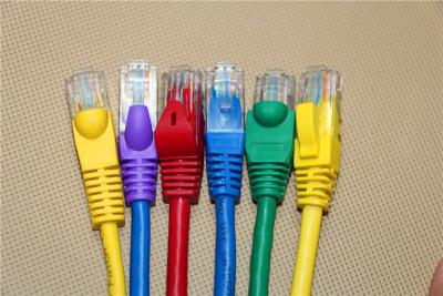 중국 1000Mbps UTP Cat6 헝겊 조각은 Rj45 연결관을 가진 24AWG에 의하여 좌초된 구리에 케이블을 답니다 판매용