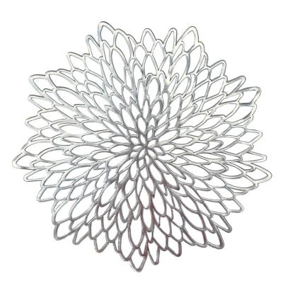 China Heat Insulation PVC Flower Non-slip Viable Waterproof Silver Elegant Place Mats Set For Kitchen Dining Table Place Mats for sale