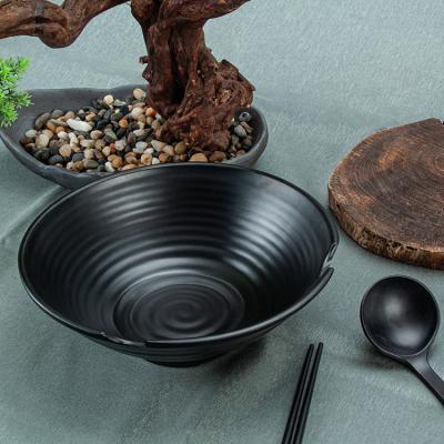 China Viable Wholesale Custom Plastic Soup Spoon Set Large Black Melamine Korean Noodles Ramen Bowl Set for sale