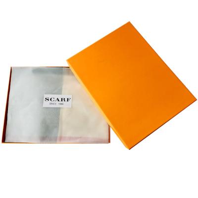 China Handmade Customized Luxury Elegant Portable Rigid Cardboard Packaging Box For Scarf Packing With Handle for sale