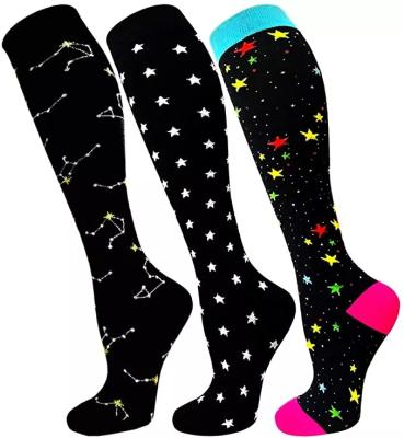 China Antibacterial Cute Design Animal Print Custom Socks 20-30mmhg Unisex Sports Running Athletic Compression Socks Te koop