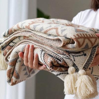 China PORTABLE Navajo Throw Blanket Boho Knitted Tassel Vintage Throw Blankets Soft Light Farmhouse Decorative Throw Blanket For Sofa Bed for sale