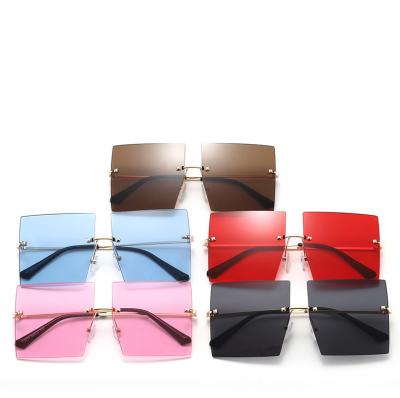 China Fashion Sunglasses Eyewear Wholesale High Quality Rimless Square Oversized Women Sunglasses 2020 Latest Big Frame Sun Glasses UV400 for sale