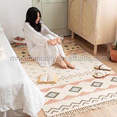 China Low Price Factory Adhesive-protective Digital Printing Good Quality Cotton Easy Clean Carpet With Tassels For Bedroom for sale