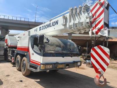 Chine 2009 Zoomlion 70 tonnes grue mobile Grue de camion d'occasion attrayante avec service après-vente à vendre