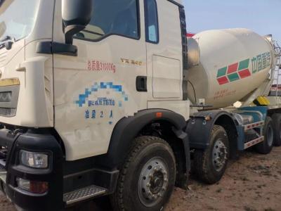 China Energy Efficient Mobile Concrete Mixer Lorry 12cbm For Concrete Mixing 300-400HP for sale