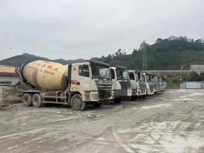 China SY5255GJBID 12 Cbm Caminhões de concreto branco usado com campo de visão largo à venda