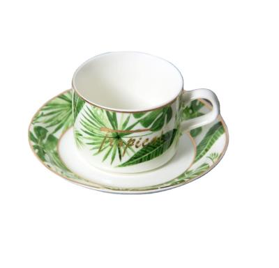 China Sustainable high quality porcelain cup and saucer set with gold trim and floral pattern coffee mugs and plates exquisite gift ideas for sale