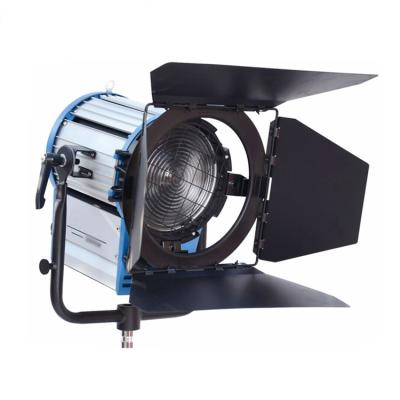 China Best Studio Quality Spot 1000w/2000w/5000w Studio Lighting Photography Fresnel Spot Studio Light for sale