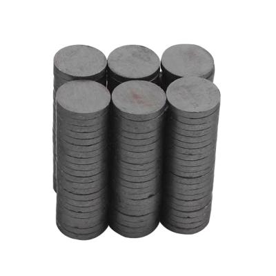 China Industrial Magnet Cheap Price Small Flat Around Magnet Y35 Ferrite Ceramic Permanent Magnet for sale