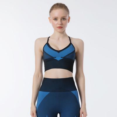 China Breathable Wholesale High Elasticity Comfort Seamless Knitted Hip Ladies Gym Wear Two Piece Yoga Clothes Sets for sale