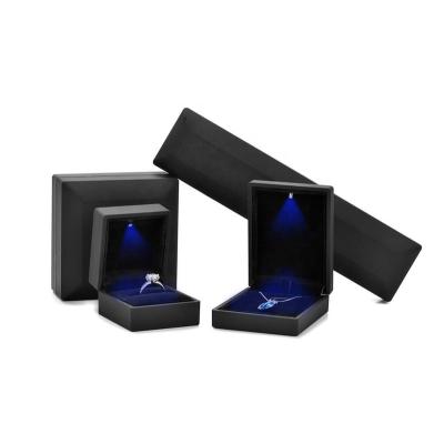 China Fashion Custom Logo Luxury Jewelry Packaging Boxes Gift Packing LED Light Ring Box for sale