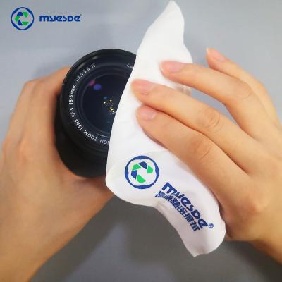 China Cleanroom Dustproof Cloth Semiconductor Industry Microfiber Microfiber Cloths Glass Stocked Cleaning Cloth for sale