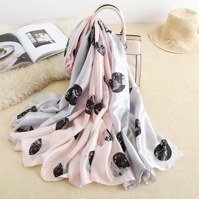 China New simple elegant women's shawl vacation travel scarf customization anti-DDoS scarf for sale