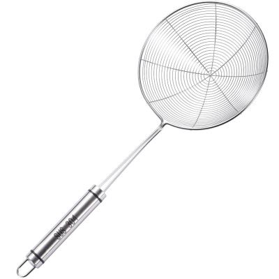 China Sustainable Kitchen Noodle Scoop  Large Leak Net Household Long Handle strainer spider noodle Scoop Over The Leak Net for sale