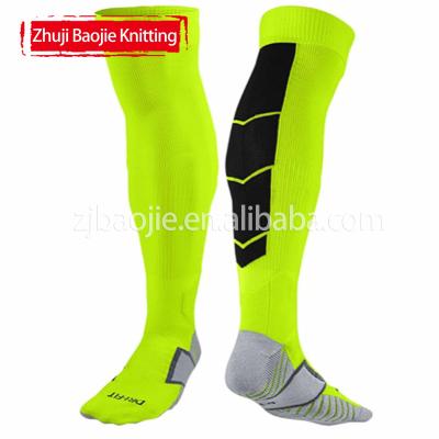 China Antibacterial Soccer Socks , Pretty Comfortable Men's Athletic Compression Socks For Football for sale