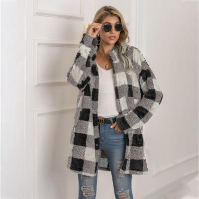 China High Quality Anti-wrinkle Women's Coral Fleece Lattice Coat Winter Snowy Day Keep Warm Windshield Coat for sale