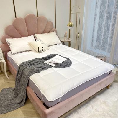 China Removable Cover Customized Color 100% Polyester Mattress Topper Bed Mattress for sale