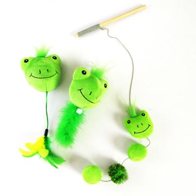 China Wooden cat viable puzzle toy pet stick with polyester material and feather cat toy frog shaped toy for sale