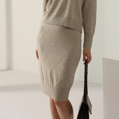 China Fashion Breathable Simple Casual Women's Factory Price Pure Color Knitted Cashmere Warm Breathable Skirt for sale