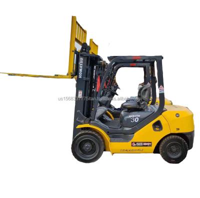 China Used Komatsu 30 Diesel Forklift with Excellent Performance and Low Weight for sale