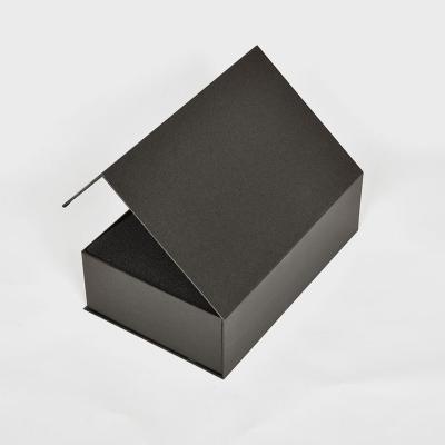 China Recyclable One Day Sampling Green Rectangle Book Shape Cheap Box Customized Hard Magnetic Packaging Boxes For Jewelry for sale