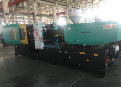 China Het Afgietselmachine van de 300 Ton Horizontale Plastic Injectie voor PPR-Pijpmontage Te koop