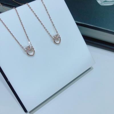 China Mini Heart Initial Letter Pendant Necklace 18K Gold Custom Necklace Logo High Quality for sale