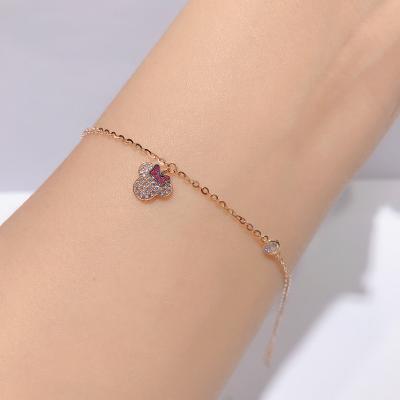 China 2022 Vintage Hot Selling Lady Fashion Bear Charm Romantic Cuff Bangle Bracelet With Customer's Own Logo Engraved Jewelry for sale