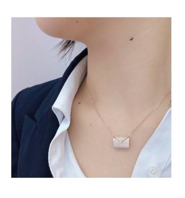 China CLASSIC Trendy Chain Women Fashion Jewelry Charm Pendant Classic Necklace For Women for sale