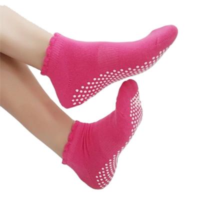 China Wholesale Price Breathable Pilates Grip Yoga Socks Yoga Fitness Floor Socks Breathable Custom Socks for sale