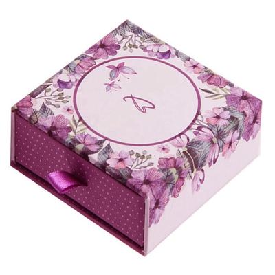 China Popular Customized Wholesale Recyclable Logo Gift Box Good Quality Cardboard Paper Packaging Box Dragwer Box With Ribbon for sale