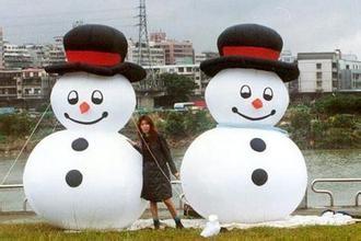 China Happy And Attractive Inflatable Holiday Decorations with  Snow man for sale