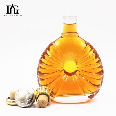 Cina Collare di vetro 500 ml Brandy Wine Gin Rum Whiskey Alcohol Bottle con tappo a tappeto in vendita