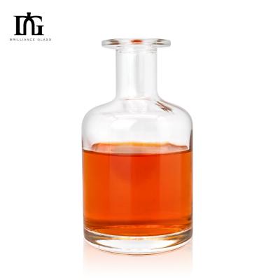 China 500ml Glass Round Shape Vodka Rum Liquor Bottles for Distilleries and Distilled Spirits for sale