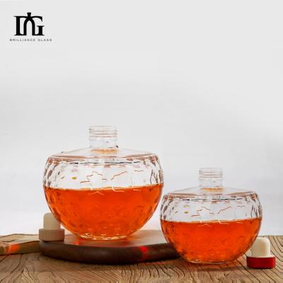 China Glas Whisky Decanter Set 500ml Capaciteit Golfbal Vorm Ontwerp voor het drinken van alcohol Te koop