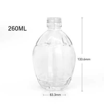 中国 250ml 375ml 700ml ガラスカラー メイプルシロップボトル ハンドル付きフラットシロップディスペンサー 販売のため