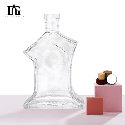 Cina 500ml Bottiglia Quadrata Whiskey Gin Vodka Bottiglia Quadrata di Vetro per Verniciatura in vendita